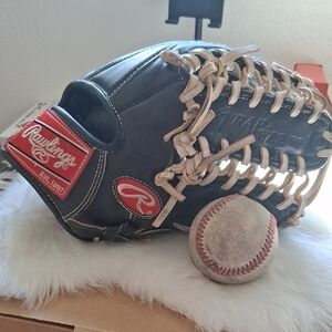 Rawlings Black and Tan Baseball Glove with Ball